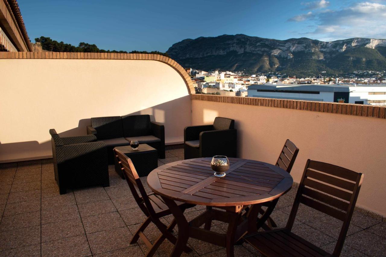 Atico Con Vistas Al Castillo Al Lado Del Mar Denia Kültér fotó